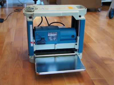 makita lb1200f 4.jpg