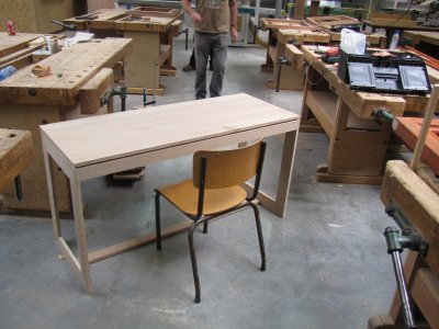 bureau 174.jpg bureau 174.jpg