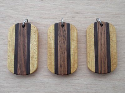 Dog Tag Pau Amarello Wenge Zebrano 2.jpg