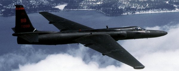 U2-airplane.jpg U2-airplane.jpg