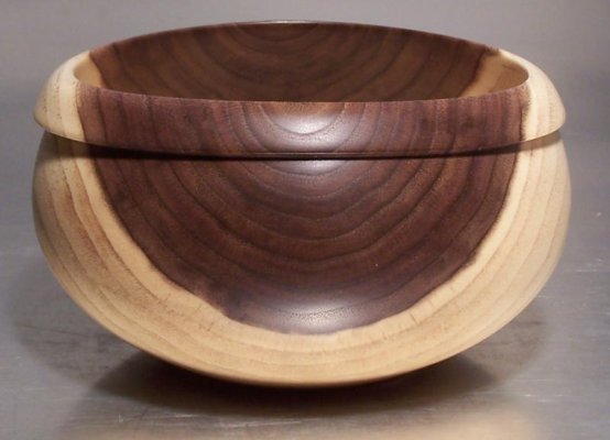 Black Walnut bowl.jpg Black Walnut bowl.jpg