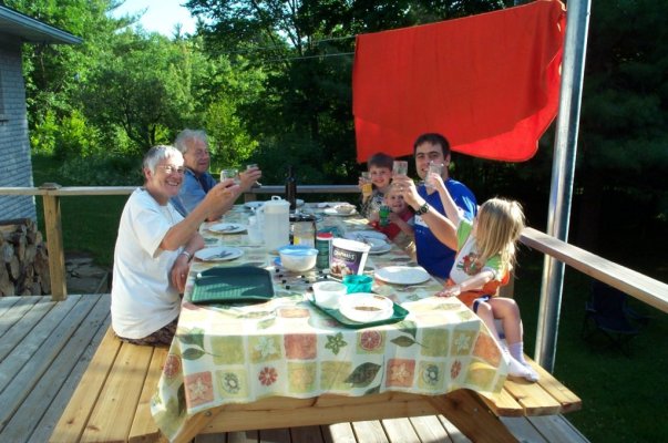 Picnick table done cheers.jpg