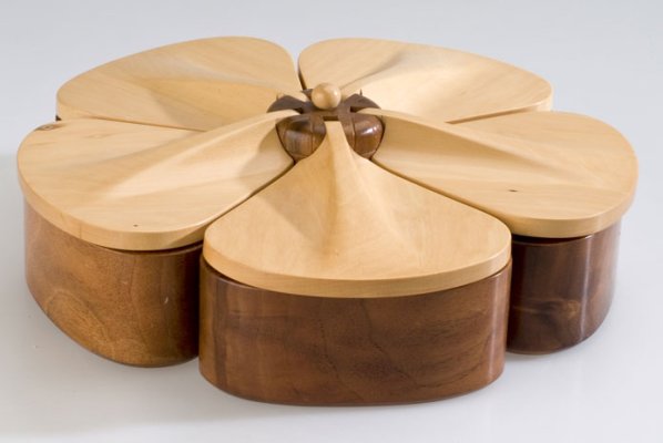 flower-box-large-01.jpg flower-box-large-01.jpg