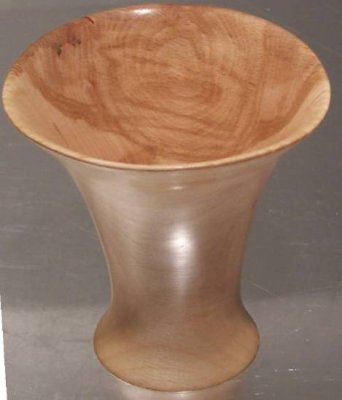 Beechwood vase.jpg Beechwood vase.jpg