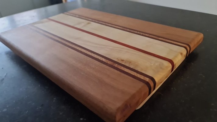 plantane_maple_cutting_board.jpeg