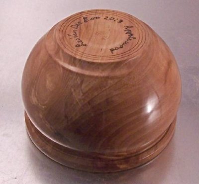 Apple with copper lid bottom.jpg Apple with copper lid bottom.jpg