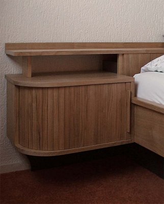 nachtkastje bed.jpg