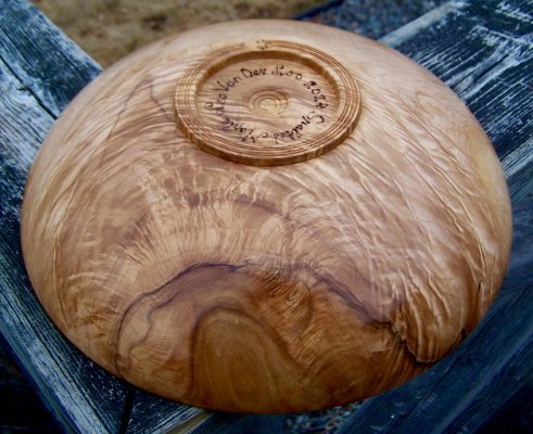 Figured spalted Maple bottom.jpg