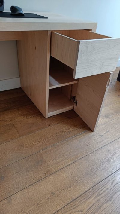 Bureau 3.jpg Bureau 3.jpg