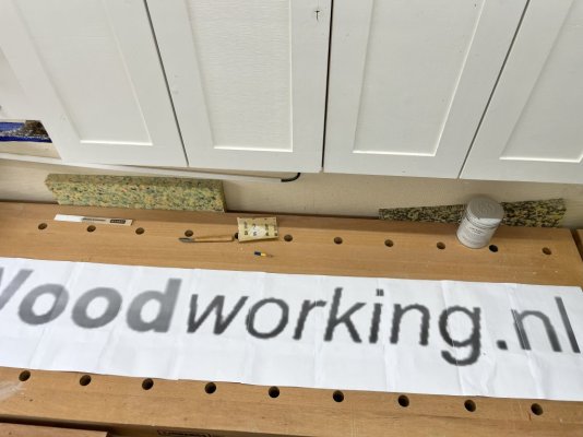 Het logo op papier.jpg Het logo op papier.jpg