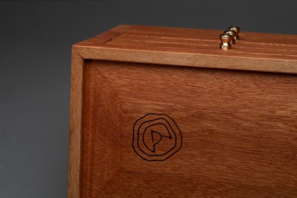 box-mahonie-4.jpg
