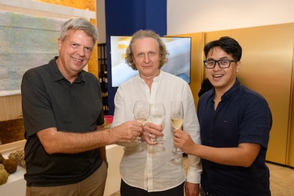 Look East 044.jpeg Look East 044.jpeg