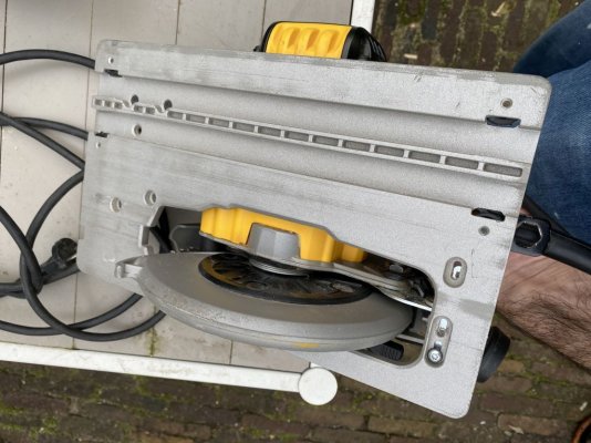 dewalt_tracksaw_005.jpg