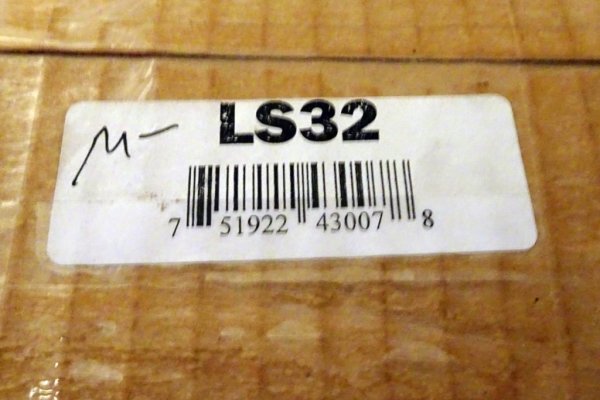 M-LS 32 verpakking.jpg