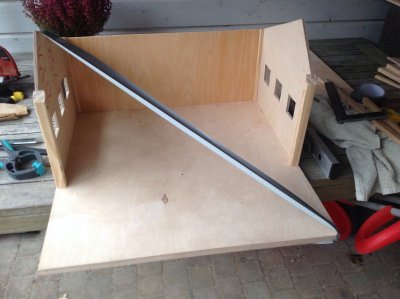 Schuur 1:16 Voor Bruder Tractoren Van M'N Zoontje | Woodworking.Nl