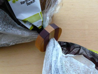 Bread bag clip 2.jpg Bread bag clip 2.jpg