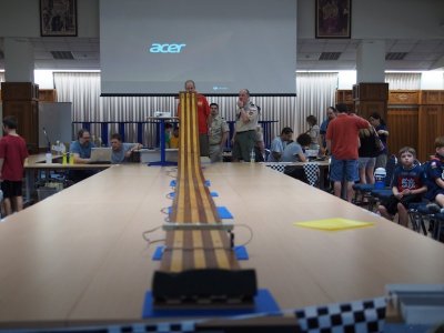 pinewood derby car race 2.jpg