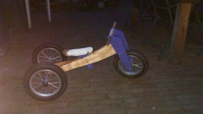 Suradam Struikelen ring Tekening Houten loopfiets gezocht | Woodworking.nl