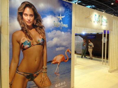 2014_booth_left_front.jpg 2014_booth_left_front.jpg