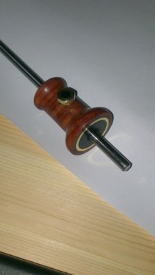 kruishoutpalisander.jpg kruishoutpalisander.jpg