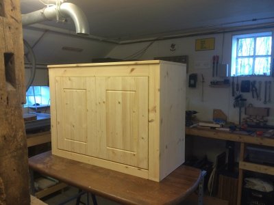Kast Marinka (3).jpg Kast Marinka (3).jpg