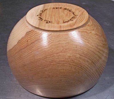 Bitternut Hickory bowl bottom.jpg Bitternut Hickory bowl bottom.jpg