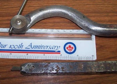 Turning tools close-up.jpg Turning tools close-up.jpg
