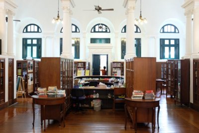 neilson hays library 2.jpg neilson hays library 2.jpg