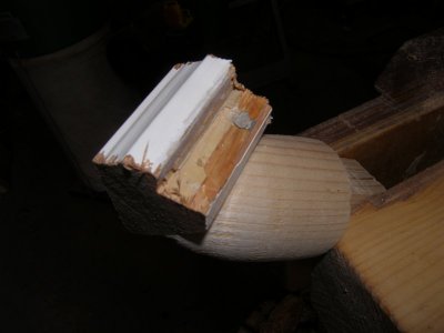 2 schuim afgezaagd en ander stuk hout opgeplakt.jpg
