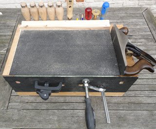 BenchTopToolBox-a.JPG