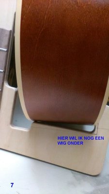 07 Ruimte onder gitaar-wig.jpg 07 Ruimte onder gitaar-wig.jpg