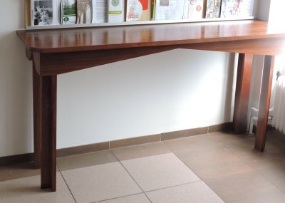 Tafel-garderobe.jpg Tafel-garderobe.jpg