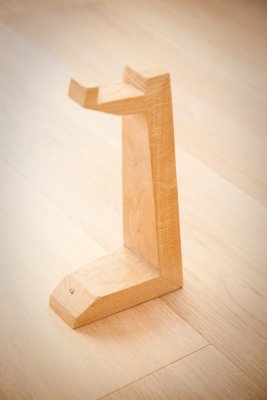 hoofdtelefoonstaander-2.jpg hoofdtelefoonstaander-2.jpg