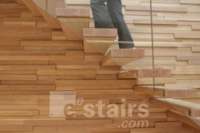 65efdfc746_stair.jpg