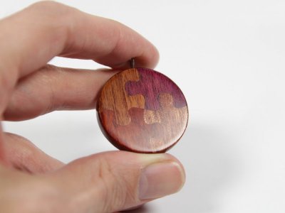 Pendant Puzzle Copaiba Padauk Bubinga Purpleheart 1.jpg