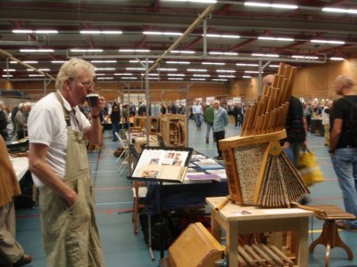 afb13 werkende accordeon naar ontwerp van Da Vinci.jpg