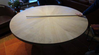 tafelblad rond 2.jpg tafelblad rond 2.jpg