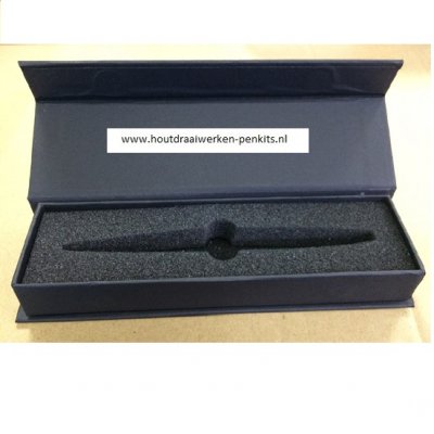 Pen box met magneet sluiting 01.jpg