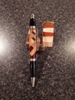 Pen 34.jpg Pen 34.jpg