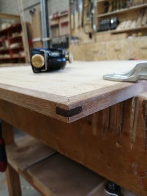 wenge detail.jpg wenge detail.jpg