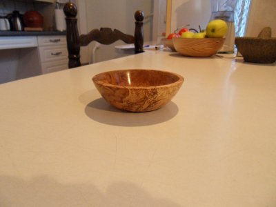 Schaaltje wortel olijvenhout 1.jpg Schaaltje wortel olijvenhout 1.jpg