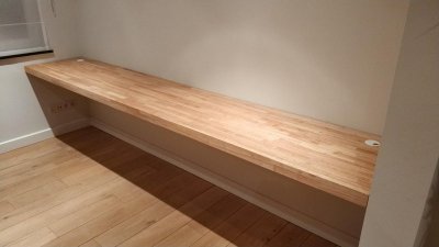 Bont Korst gijzelaar zwevende bureau constructie | Woodworking.nl