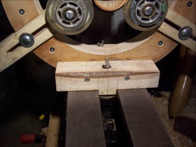 Steady rest fit to lathe bed.jpg Steady rest fit to lathe bed.jpg