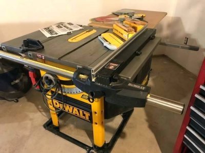 Plaatsen Roei uit Nadenkend Avonturieren met een Dewalt 746 tafelzaag..... | Woodworking.nl