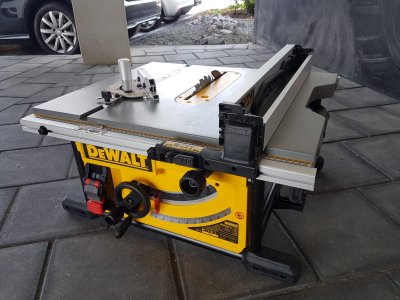 koop: Dewalt DWE7492 zaagtafel zgan Woodworking.nl