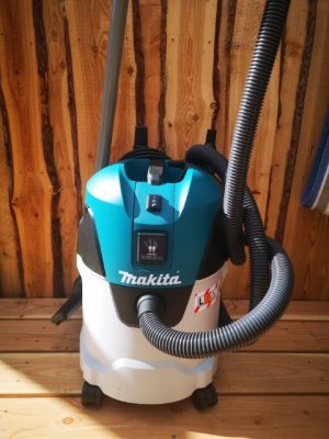 Makita vc2512 Woodworking.nl