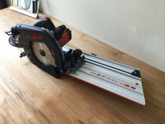 Te koop: afkortzaag met extra's | Woodworking.nl