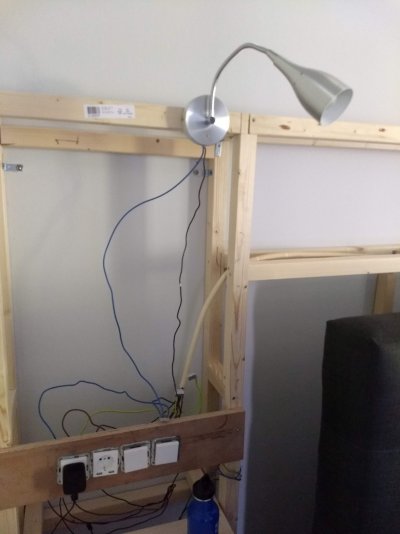 small_04_lamp.jpg small_04_lamp.jpg