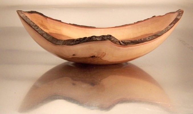 Natural edge Apple bowl.jpg