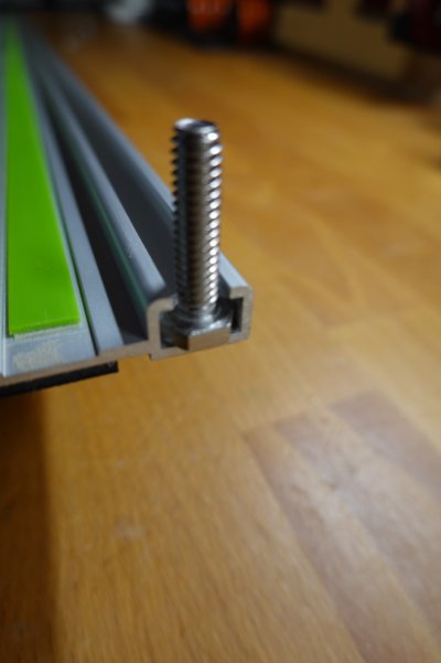 Festool_Guide_Rail_with_1_Quarter_20_Hex.jpg